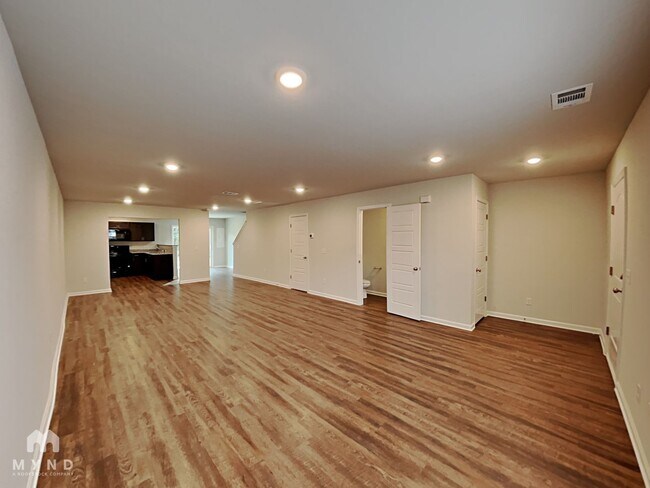 Photo - 45 Brown Thrasher Ct