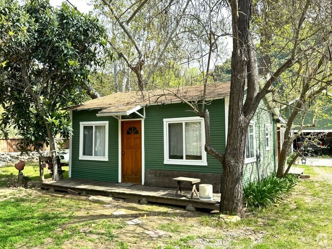 Building Photo - Guest House in Ojai! Country Living!