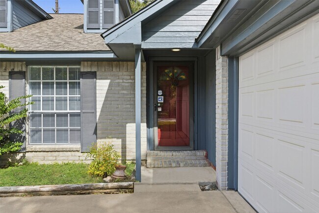 Photo - 16826 Carbridge Dr House