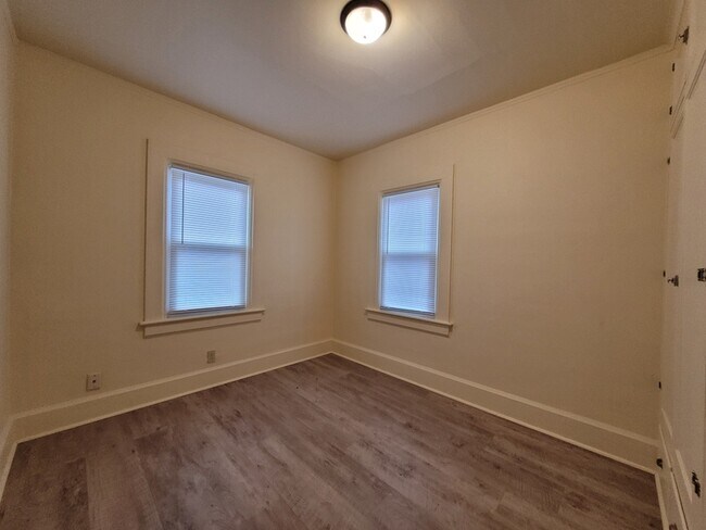 Photo - 300 S Maple Ave