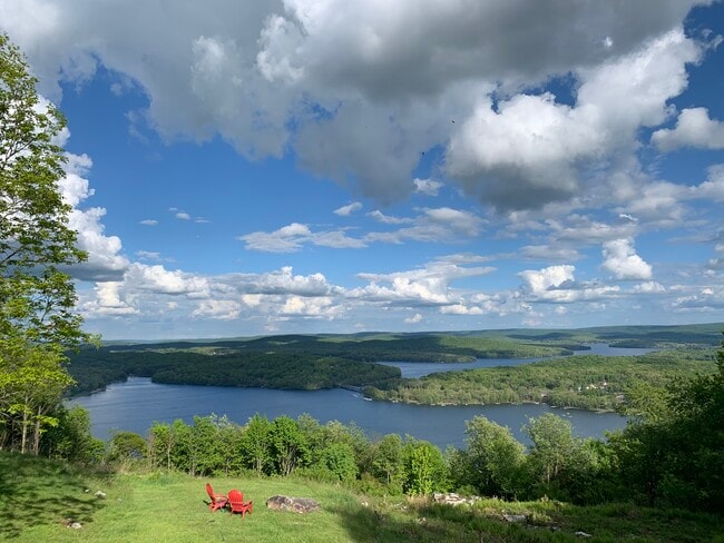 Photo - 1092 Mountainview Dr