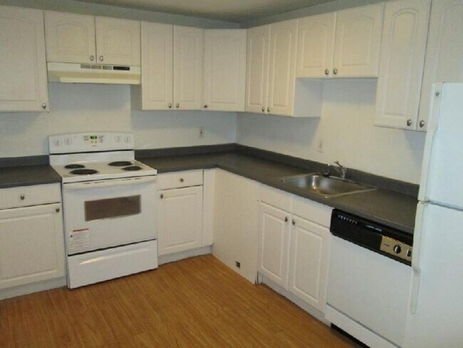 Photo - 36 Dighton St