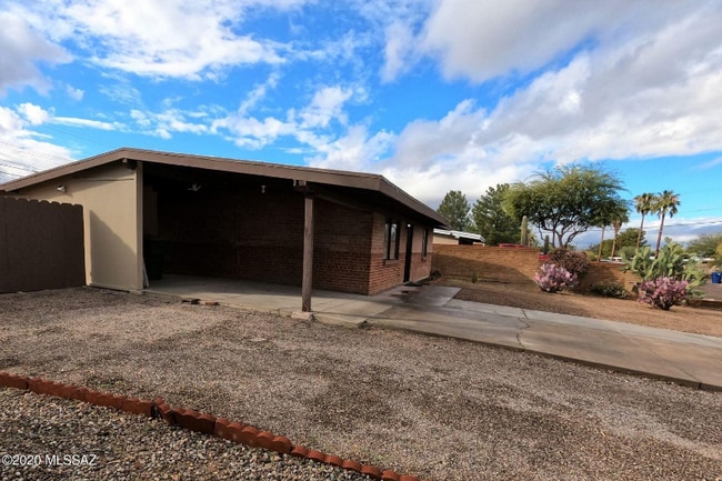 Photo - 6162 E 21st St