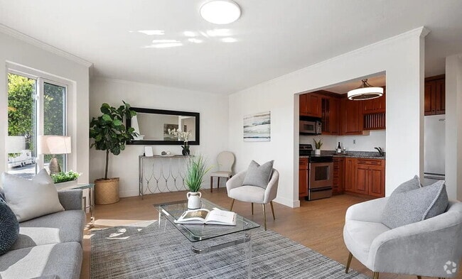 Building Photo - Discover the charm of this beautifully upd... Rental
