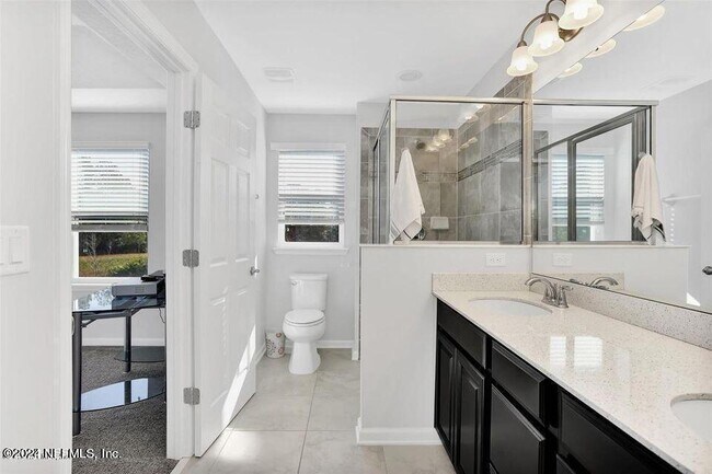 Photo - 511 Richmond Dr
