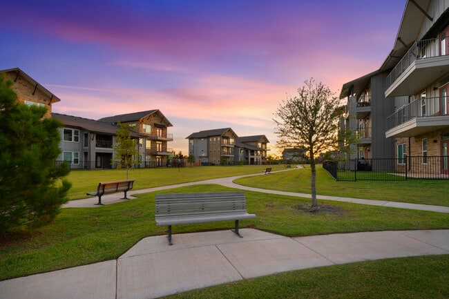 Building Photo - Slide North Apartments