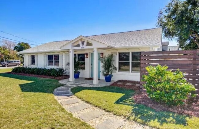 Photo - 416 Carolina Blvd