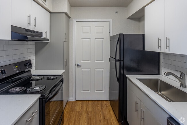 2BR, 2BA - 1200SF - Pebble Creek Apartments