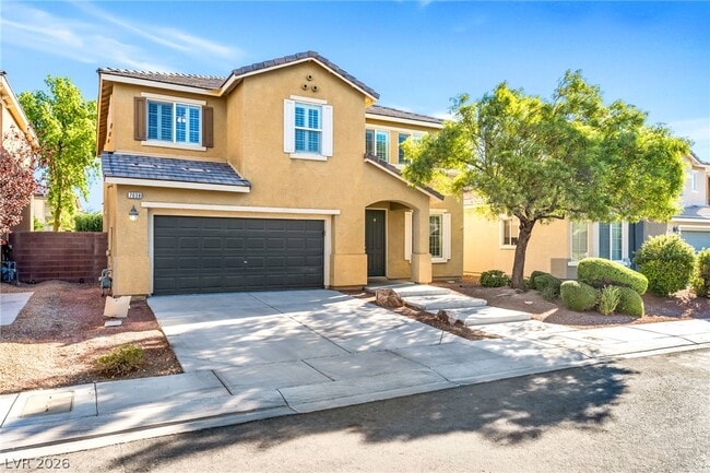 7038 N Pink Flamingos Pl