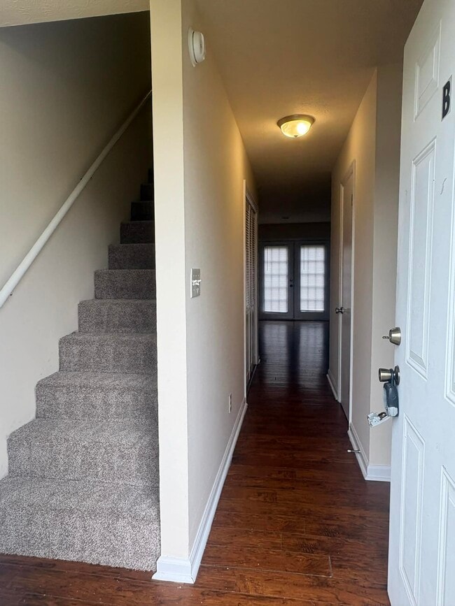 Photo - 1708 Highland Way