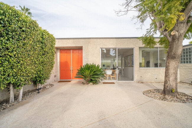 Photo - 75810 Altamira Dr