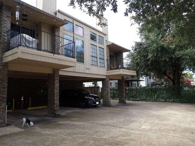 Building Photo - 3909 Rawlins St Unit 104