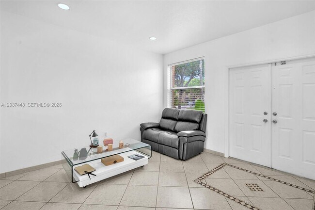 16910 SW 39th Ct