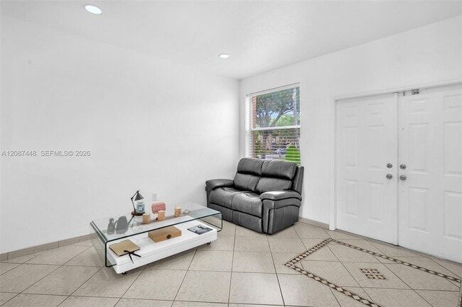 Photo - 16910 SW 39th Ct