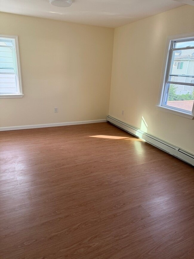 Photo - 108-25 171st St Unit FL1