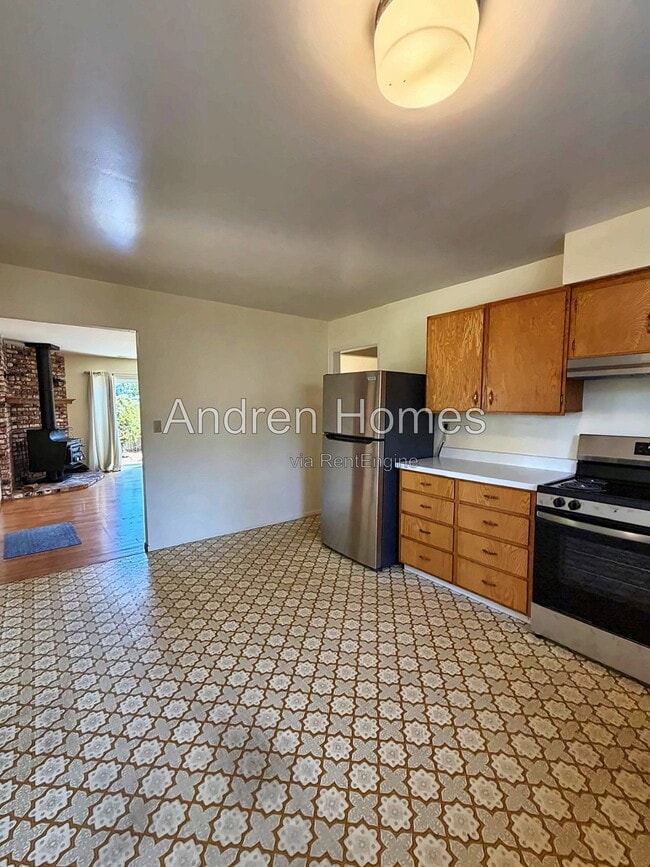 Photo - 501 Spruce St