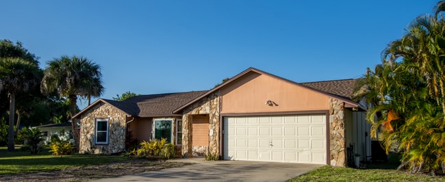 Building Photo - 2409 Greenway Dr Rental
