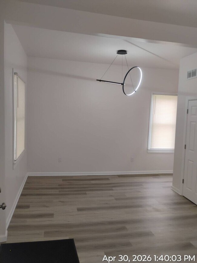 Photo - 6015 Hosmer Ave Unidad 1