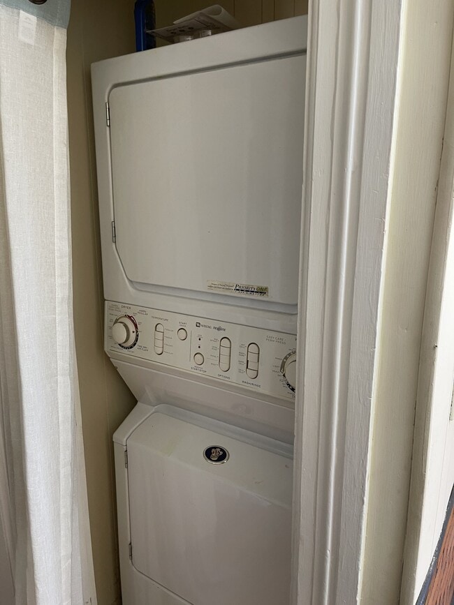 Photo - 21 Allen Avenue