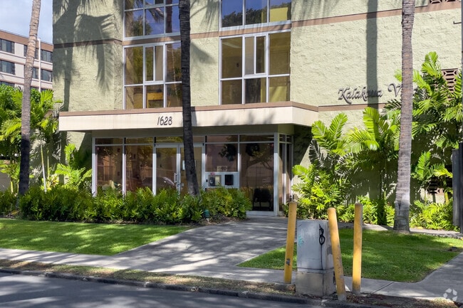 Photo - Kalakaua Vista