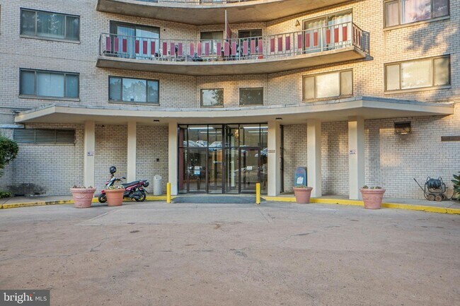 Photo - 8830 Piney Branch Rd Unidad 1003