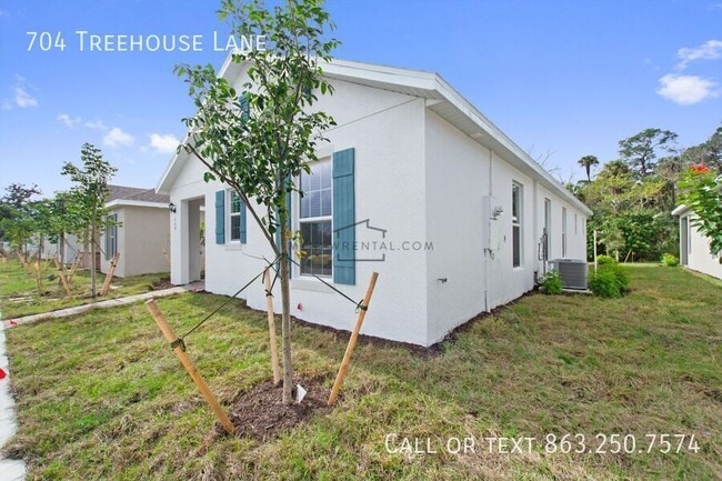 Photo - 704 Treehouse Ln
