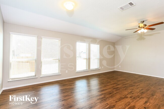 Photo - 1404 Waco Turner Dr