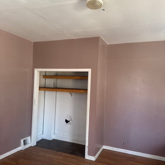 Photo - 4914 Plover Ave