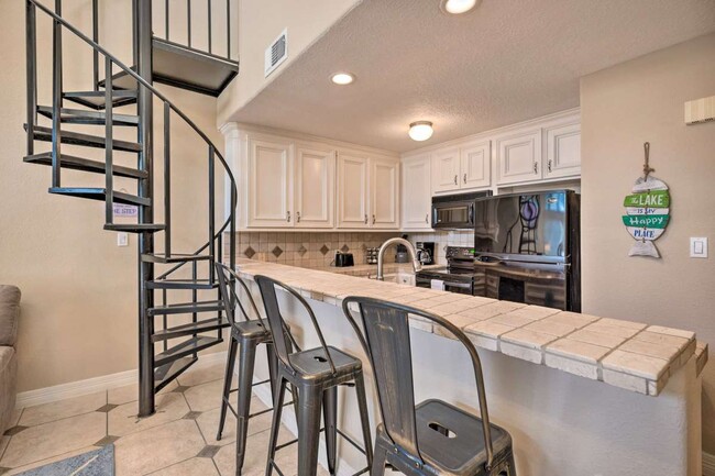 Photo - 12500 Melville Dr Unit 317B