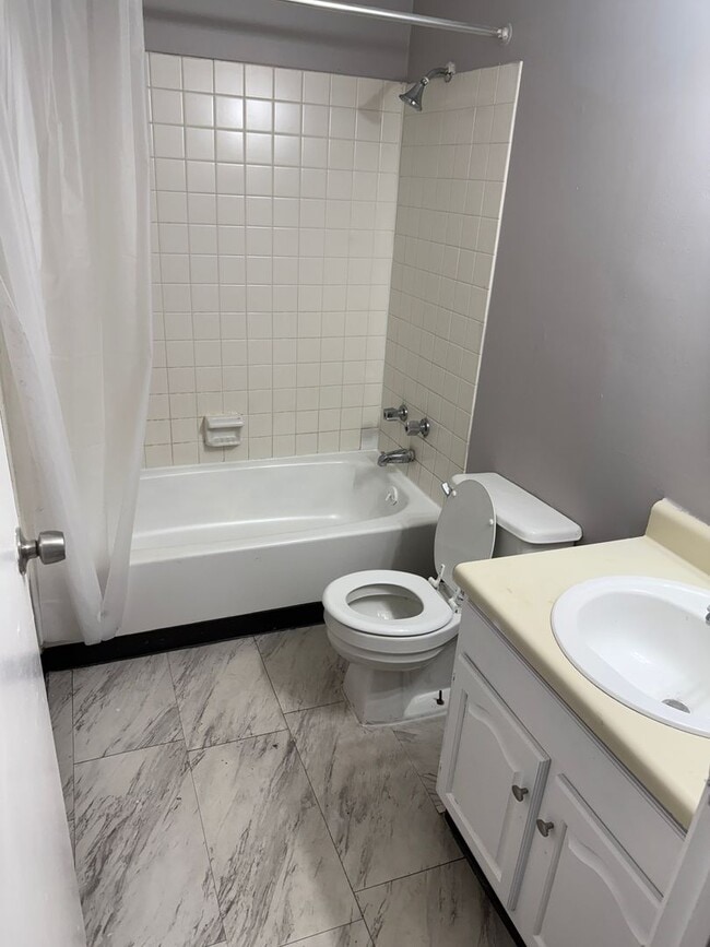 Photo - 3054 W Madison St Unit 101