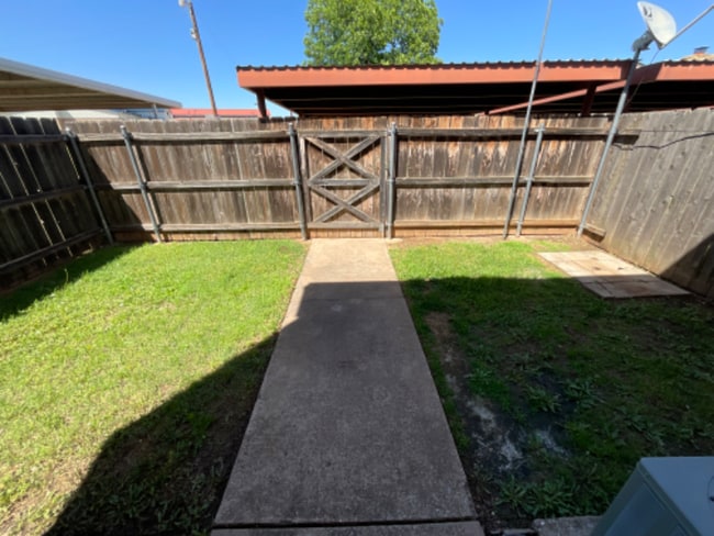 Photo - 2938 Gossett Dr
