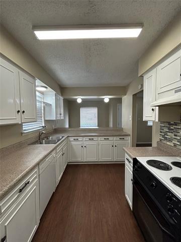 Photo - 2212 Viewtop Ln