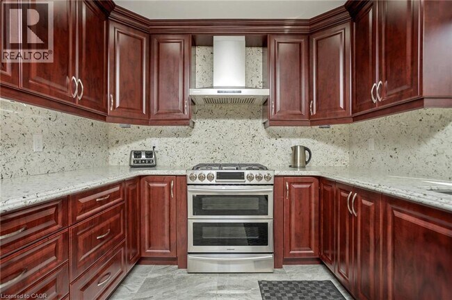Photo - 2235 Grenville Dr