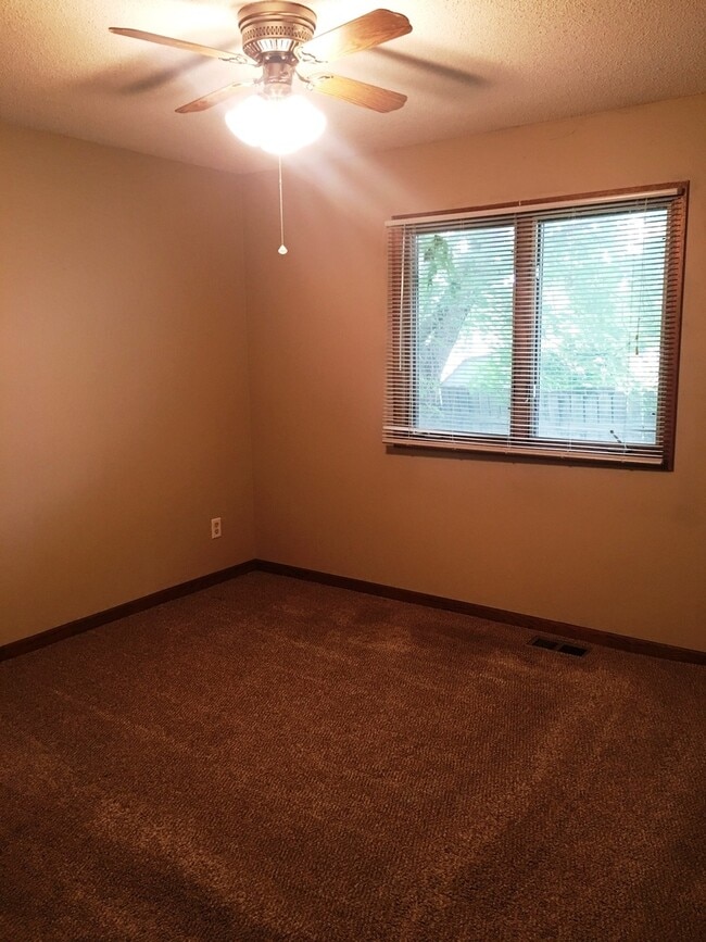 Photo - 3BR, 1. 3/4 BA Single Family Home