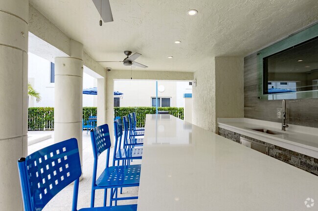Outdoor Lounge