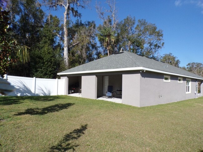 Photo - STUDENT HOUSING