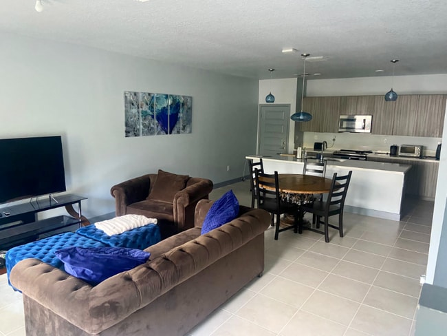 Photo - 4940 NW 83rd Ave