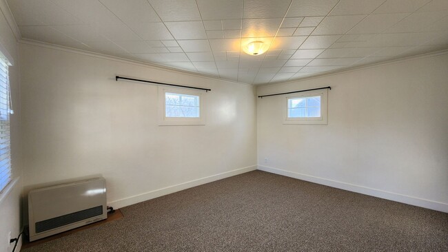 Photo - FIR521 Unit 521 1/2