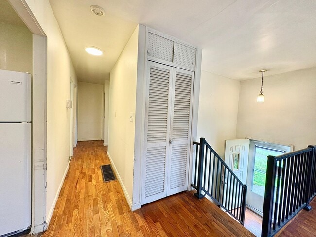 Photo - 2306 Elwood Ave