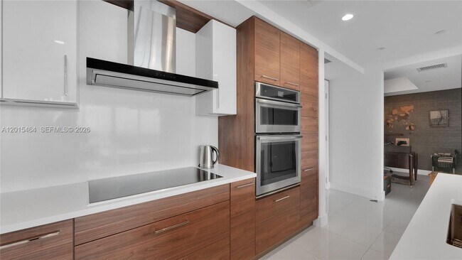 Photo - 100 E Las Olas Blvd Unidad 2802