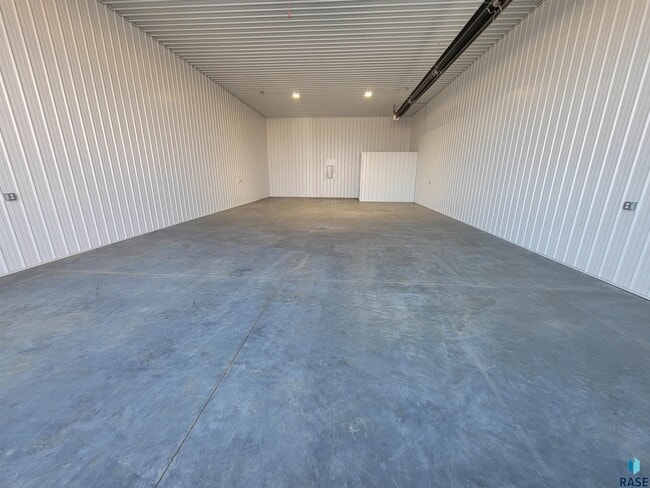 Photo - 1301 John Deere Cir