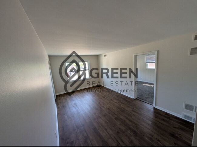 Photo - 793 N 5th Ave Unit A