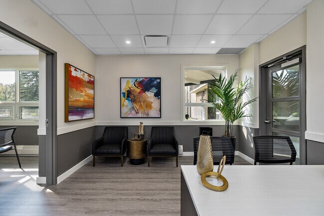 Photo - The Westmount