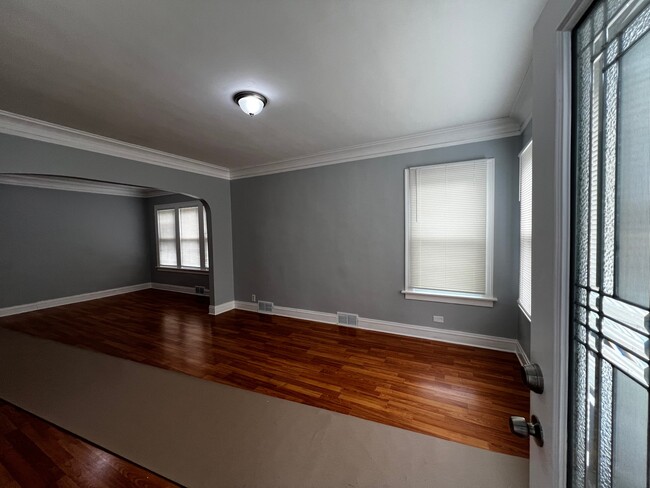 Photo - 346 W 113th St
