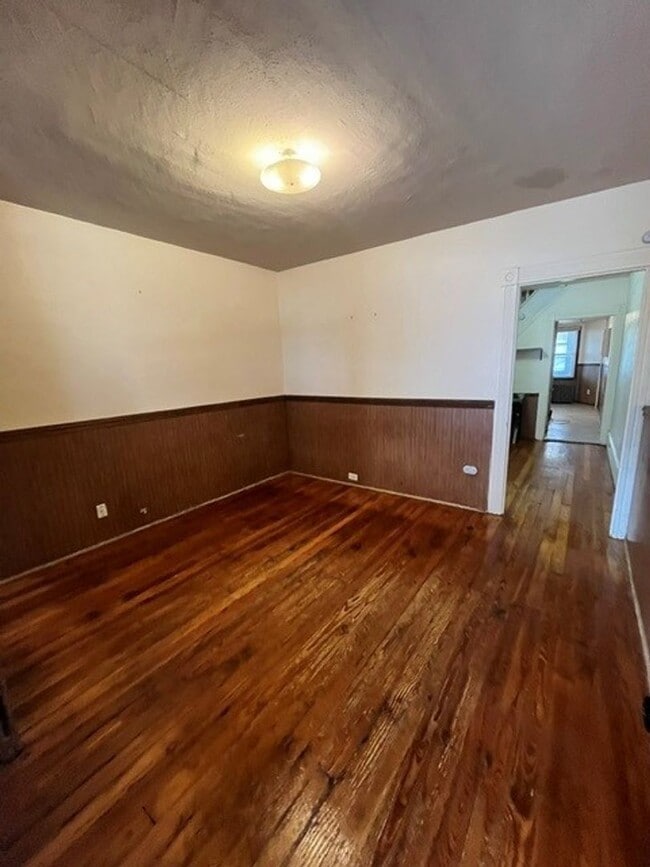 Photo - 124 E Fell St