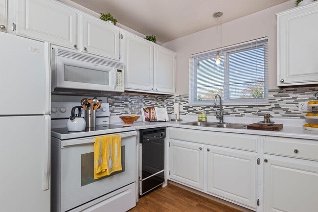 Photo - Village of Royal Oak Apartments