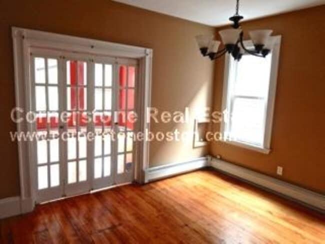 Photo - 16 Fisher Ave Unit 4