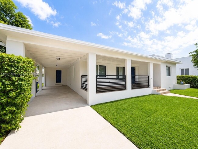 Photo - 61 NW 47th St