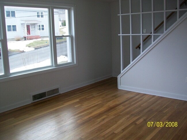 Photo - 6 Geissler Dr