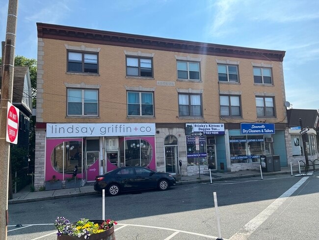 Photo - 108 Bristol Rd Apartment Unit 1